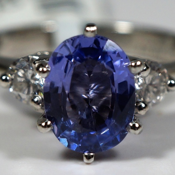 Jewelry - Platinum Ceylon Sapphire & Diamond ring